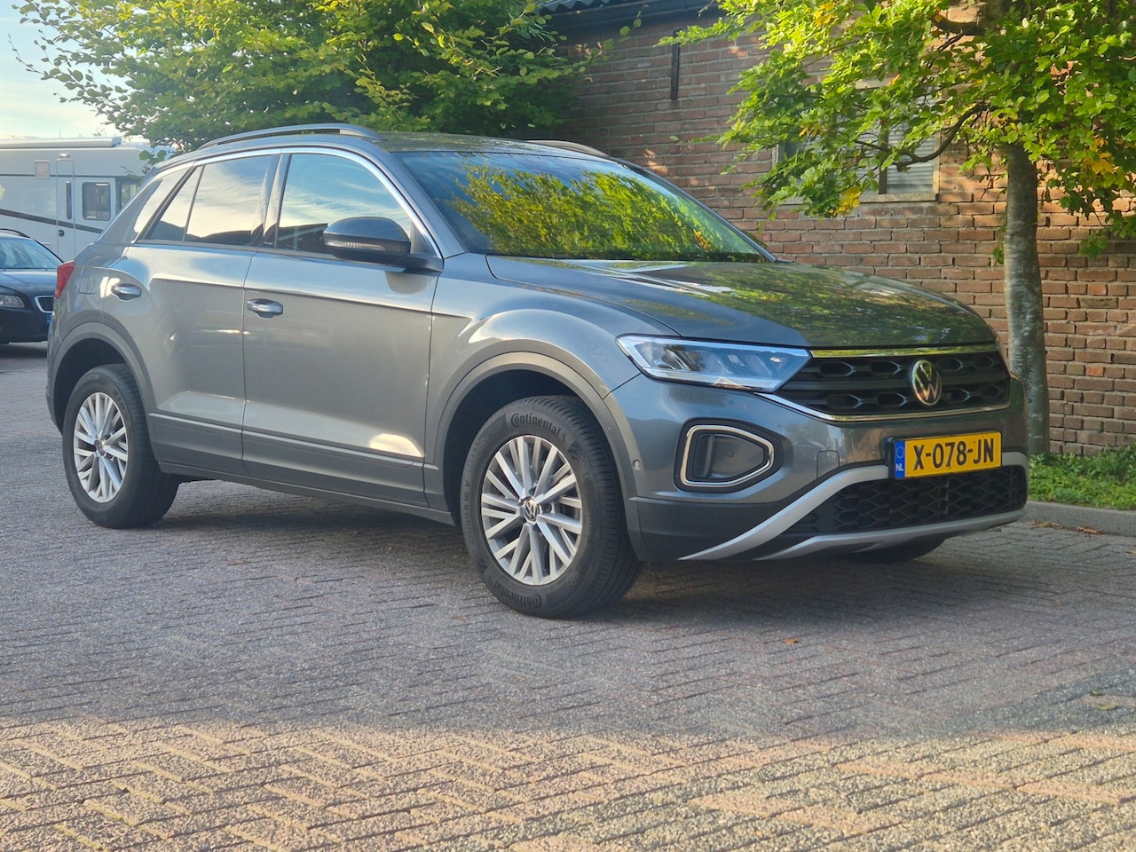 Volkswagen T-Roc - 1.5 TSI Life Business 1.5 TSI Life Business - AutoWereld.nl
