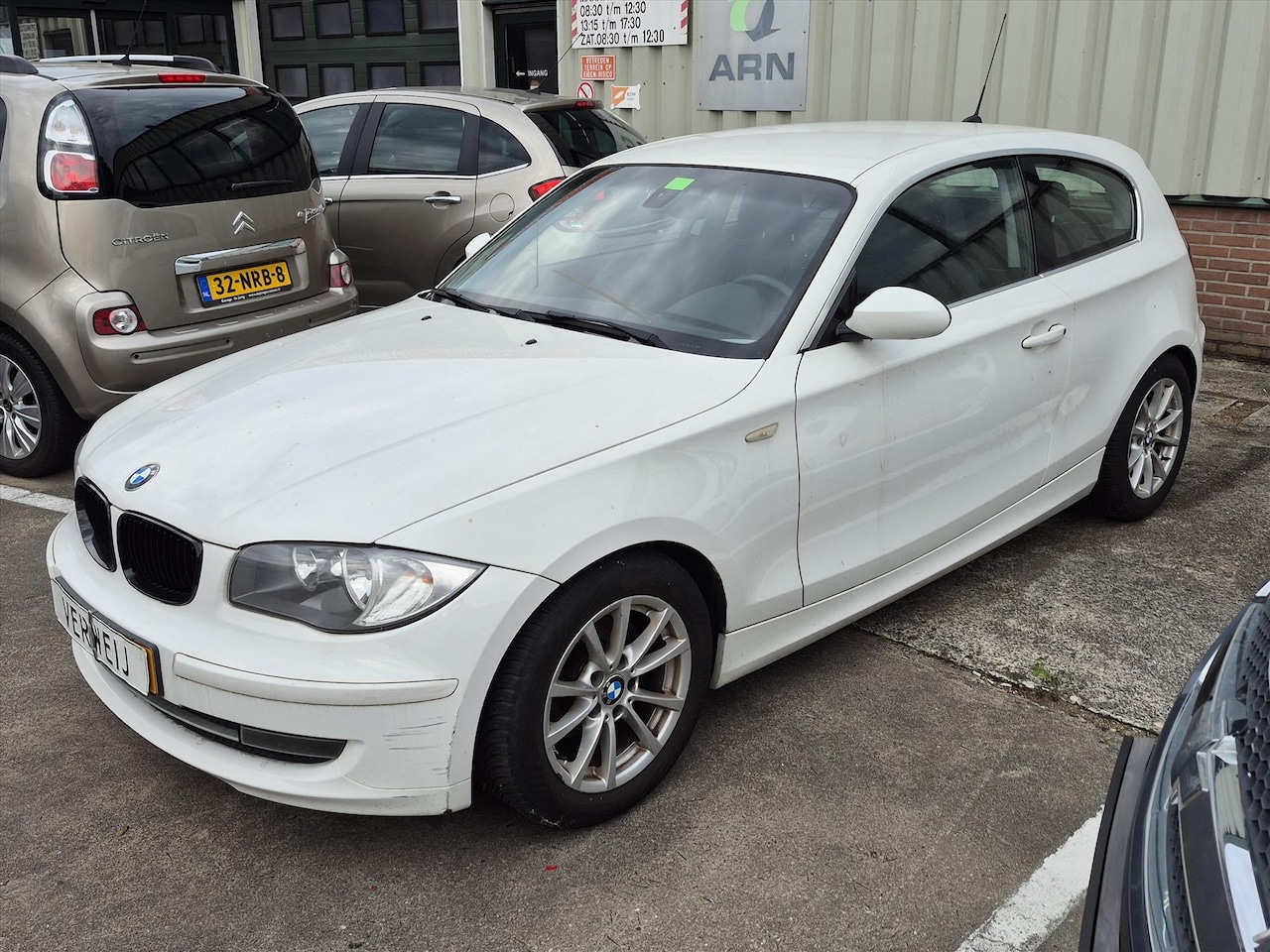 BMW 1-serie - (e87) 116 3Drs Business | Motor kapot! | Clima | Cruise | LM Velgen | CV - AutoWereld.nl