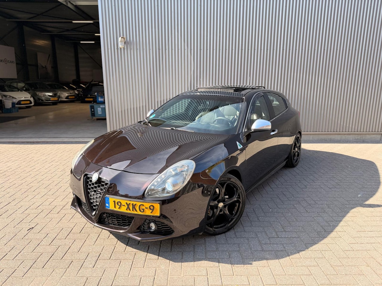 Alfa Romeo Giulietta - 1.4 T Distinctive 170pk|Panorama|Sport uitlaat|Cruise control|PDC - AutoWereld.nl