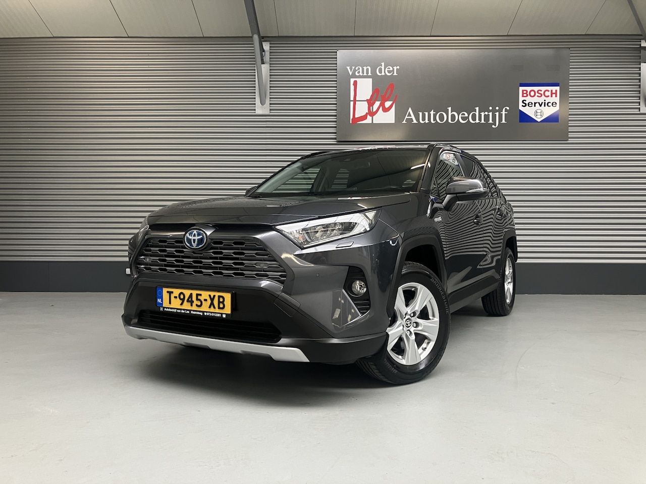 Toyota RAV4 - 2.5 HYBRID AWD/CARPLAY/EL A KLEP/STOEL STUUR VERW/KEY-LESS/ENZ - AutoWereld.nl