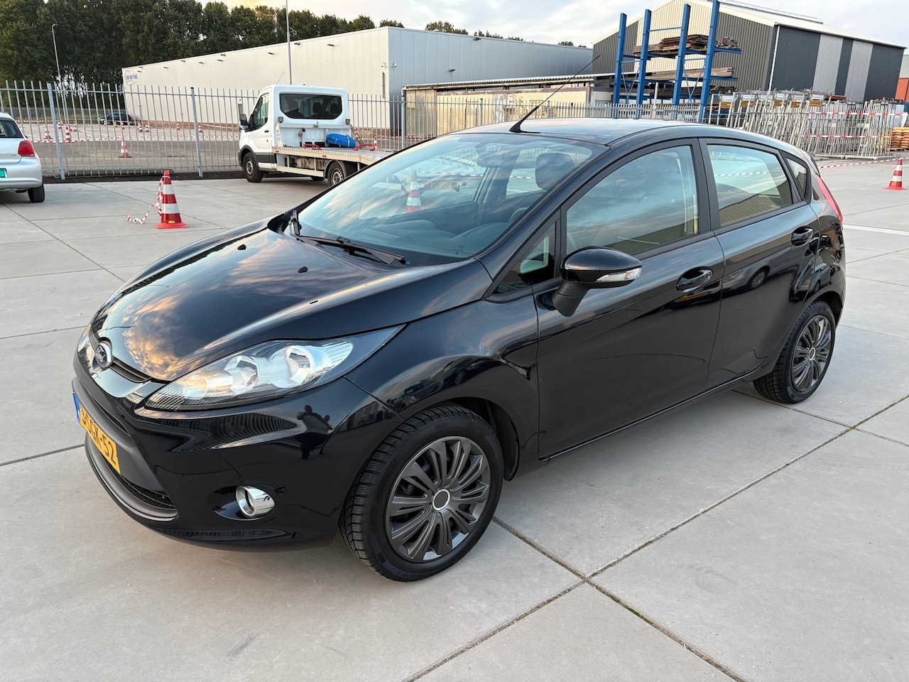 Ford Fiesta - 1.4 Titanium VOL Automaat Airco van Opa uit 1942 - AutoWereld.nl