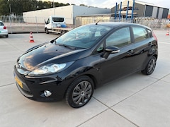 Ford Fiesta - 1.4 Titanium VOL Automaat Airco van Opa uit 1942