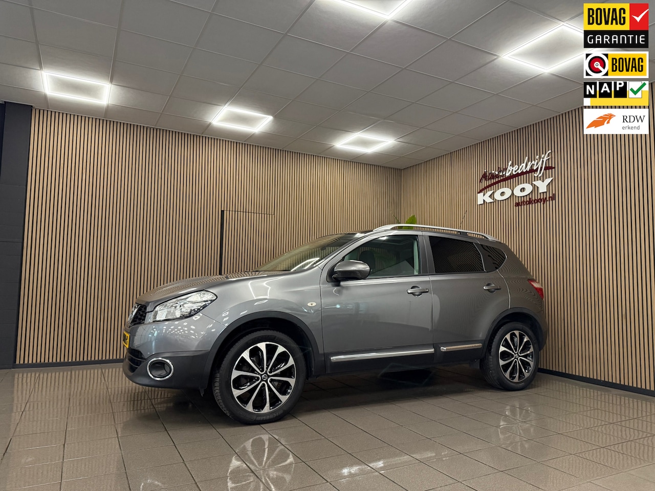 Nissan Qashqai - 1.6 Connect Edition * Panoramadak / Camera / LM Velgen / NL Auto * - AutoWereld.nl