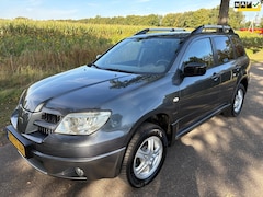 Mitsubishi Outlander Sport - 2.0 Invite+ Airco/1Ste Eigenaar/Volledig onderhouden/Trekhaak/Lm
