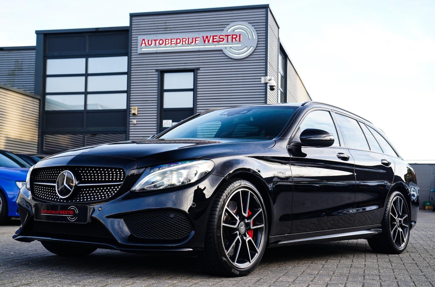Mercedes-Benz C-klasse Estate - 450 / 43 AMG 4MATIC | Burmester | Kuipstoelen AMG | Panorama | Stuur assistent | Adaptieve - AutoWereld.nl