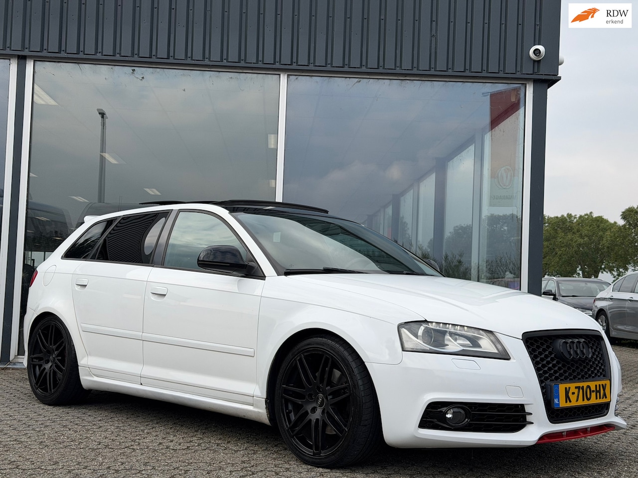Audi A3 Sportback - 1.4 TFSI S-LINE PANO/LED - AutoWereld.nl