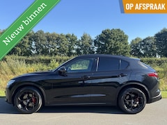 Alfa Romeo Stelvio - 2.0t Q4 Sprint 310pk, pano, Veloce, 33dkm