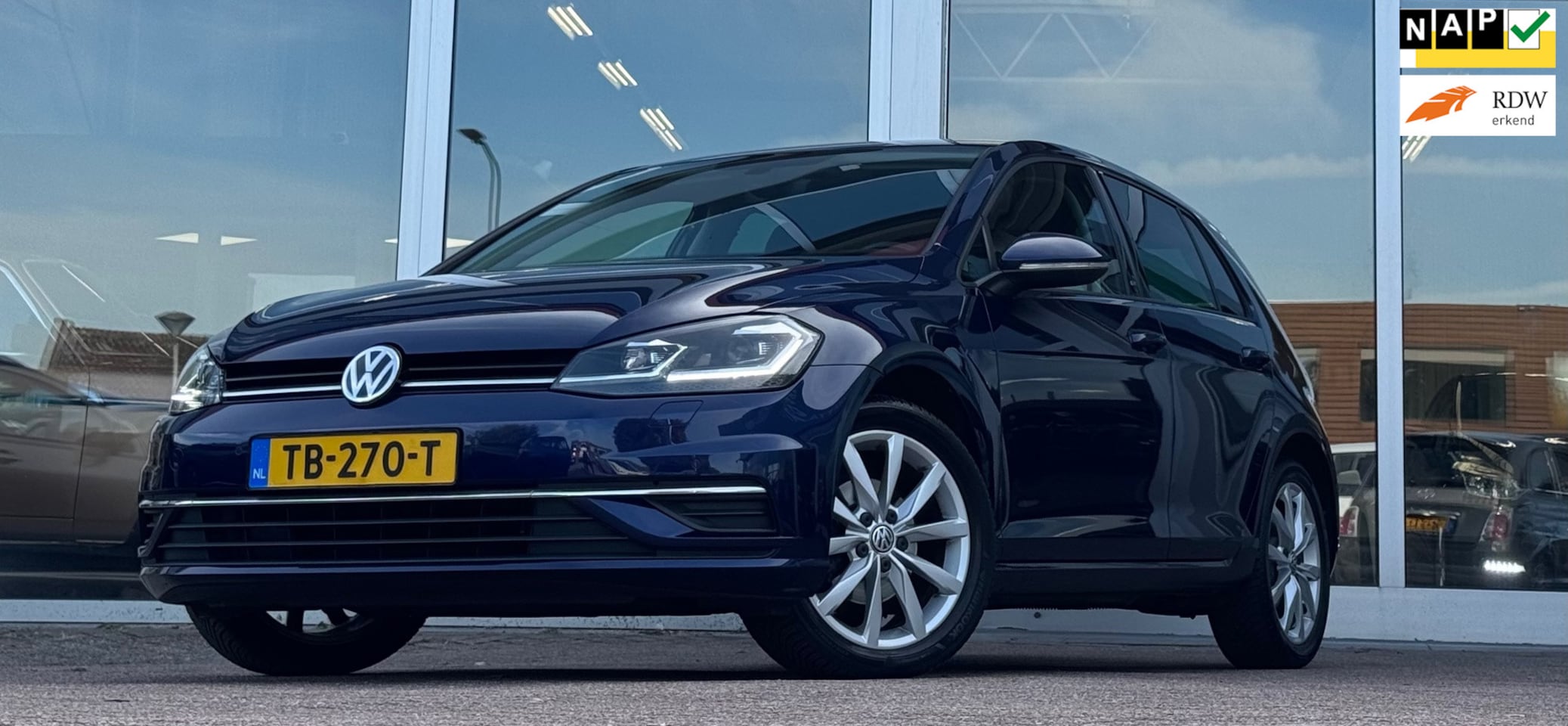 Volkswagen Golf - 1.0 TSI Trendline Virtual Cockpit 17"LM Navi Clima LED Xenon Mooi! - AutoWereld.nl