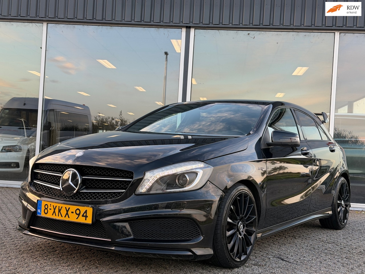 Mercedes-Benz A-klasse - 200 CDI AMG AUTOMAAT/LED/NIGHT PAKKET - AutoWereld.nl