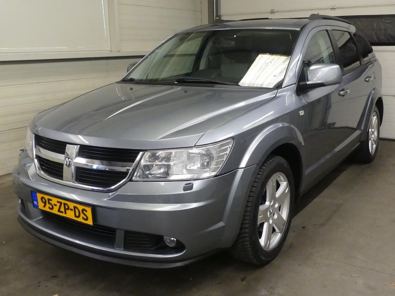 Dodge Journey - 2.7 R/T - Automaat - 7 persoons - Mooie auto! - AutoWereld.nl