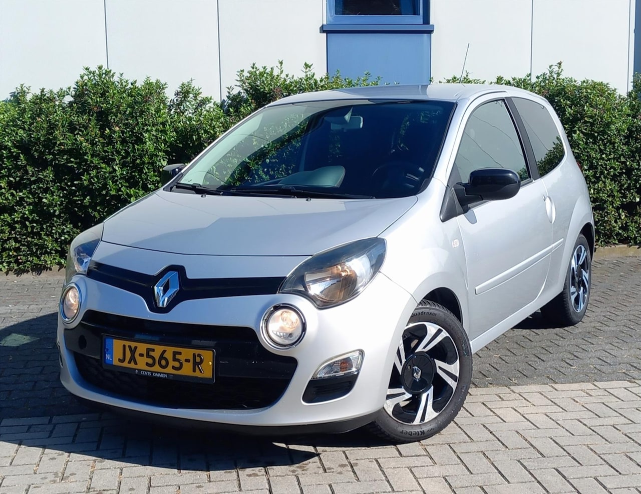 Renault Twingo - 1.2-16V Dynamique 1.2 16v 75pk Dynamique - AutoWereld.nl