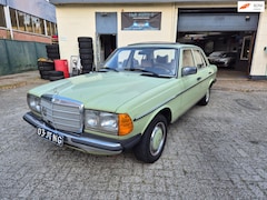 Mercedes-Benz 200-280 (W115) - 230, w123 * geheel origineel* 147.000 km