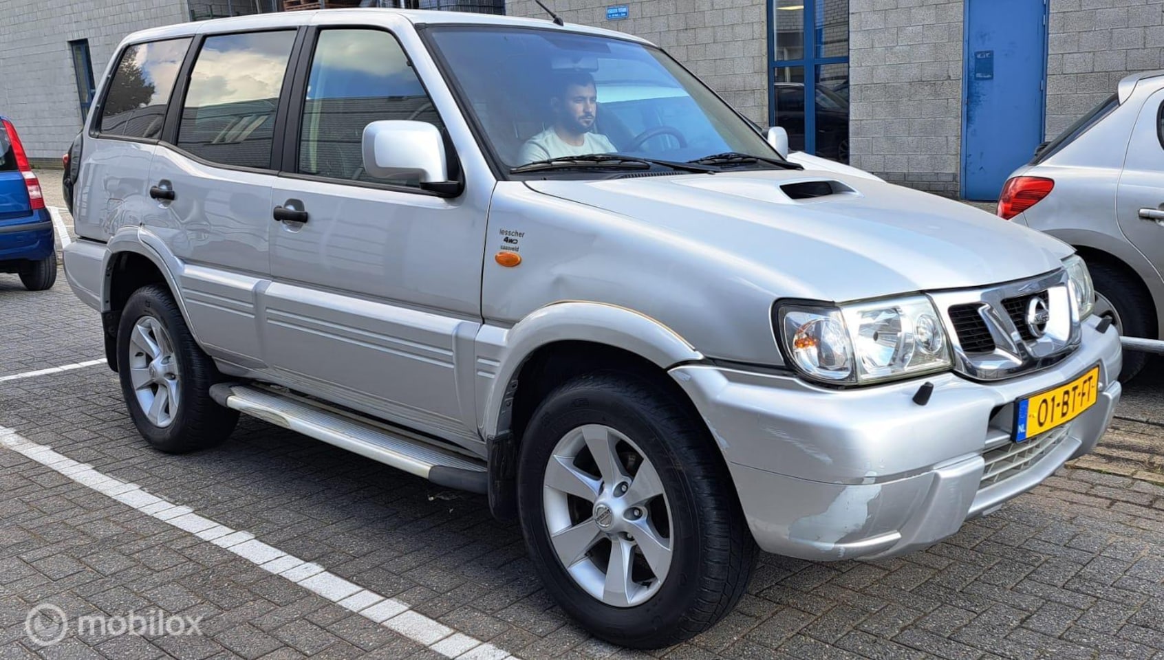 Nissan Terrano ll - 3.0 Di Luxury SR-B 4x4 - AutoWereld.nl