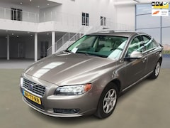 Volvo S80 - 3.2 AWD Momentum|NAVI|AUT|PSENSOR|LEDER|STOELVERW|TREKHAAK