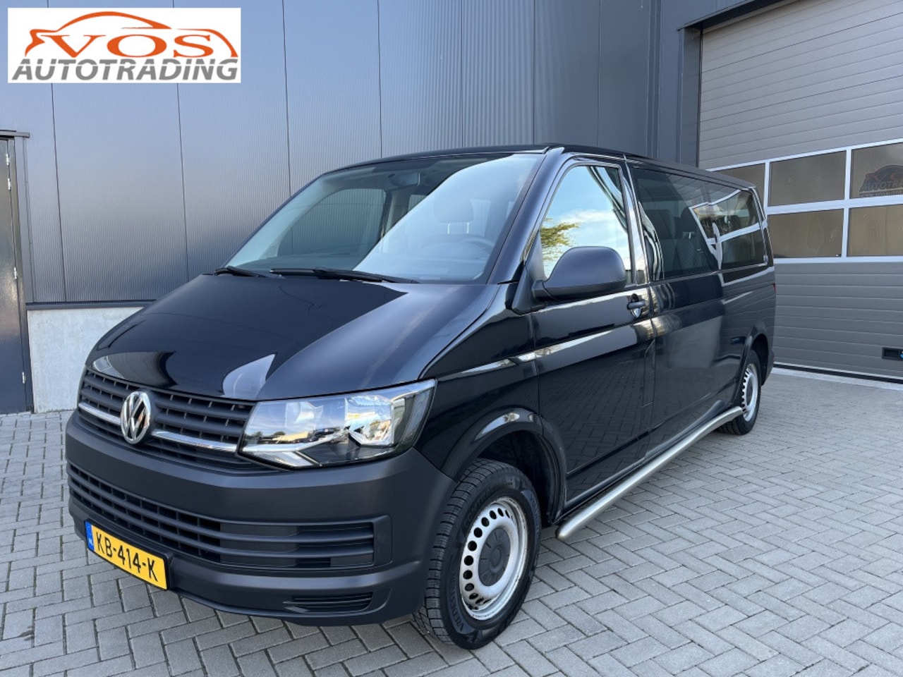 Volkswagen Transporter Kombi - 2.0 TDI L2H1 2.0 TDI L2H1 - AutoWereld.nl