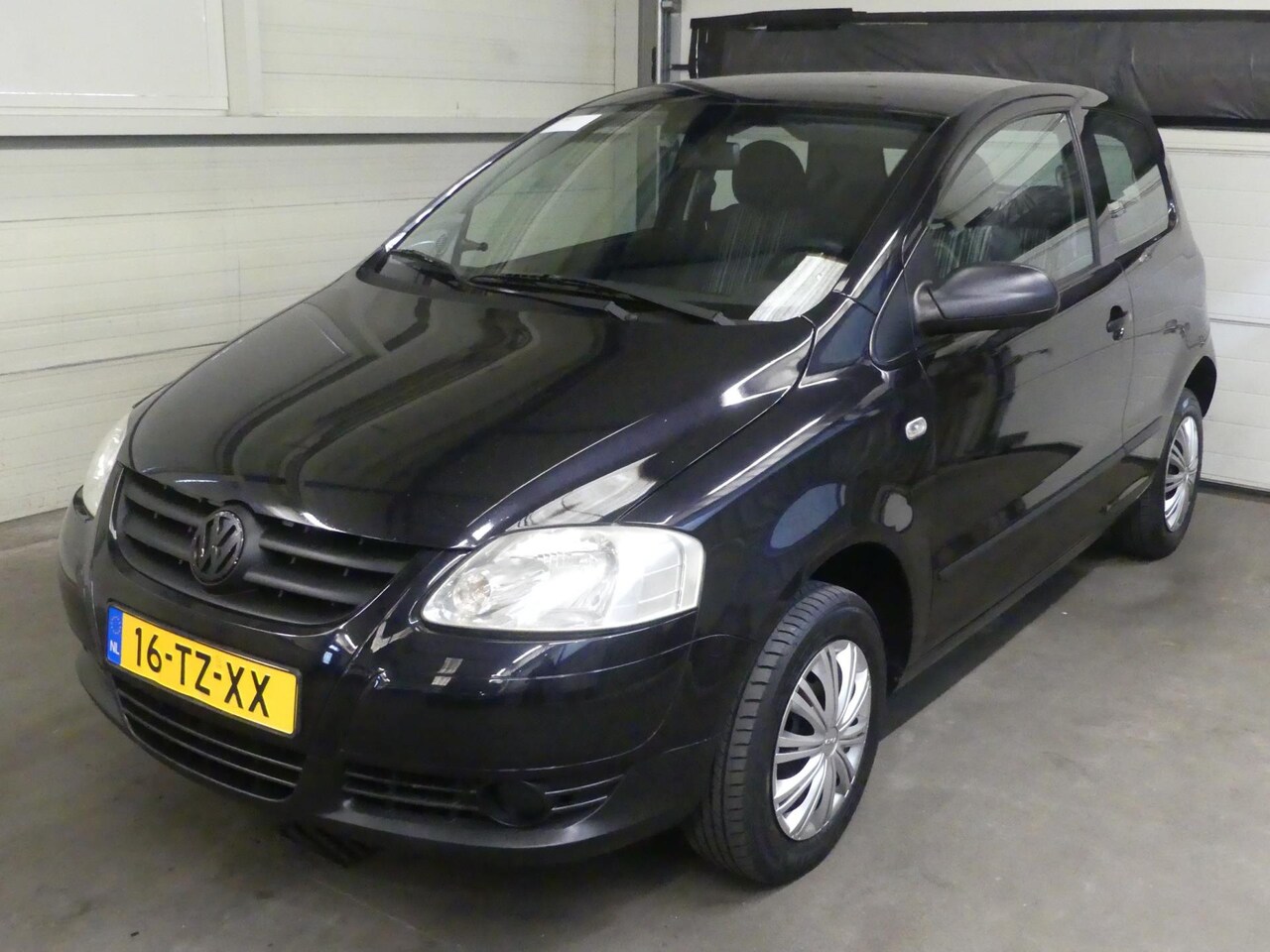 Volkswagen Fox - 1.2 Trend - Stuurbekr - APK Sept 2026 - Mooie auto! - AutoWereld.nl