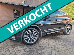 Volkswagen Tiguan - 2.0 TSI 4Motion Highline R-Line DSG Car Play / Led Verlichting / Trekhaak / Stoelverwarmin