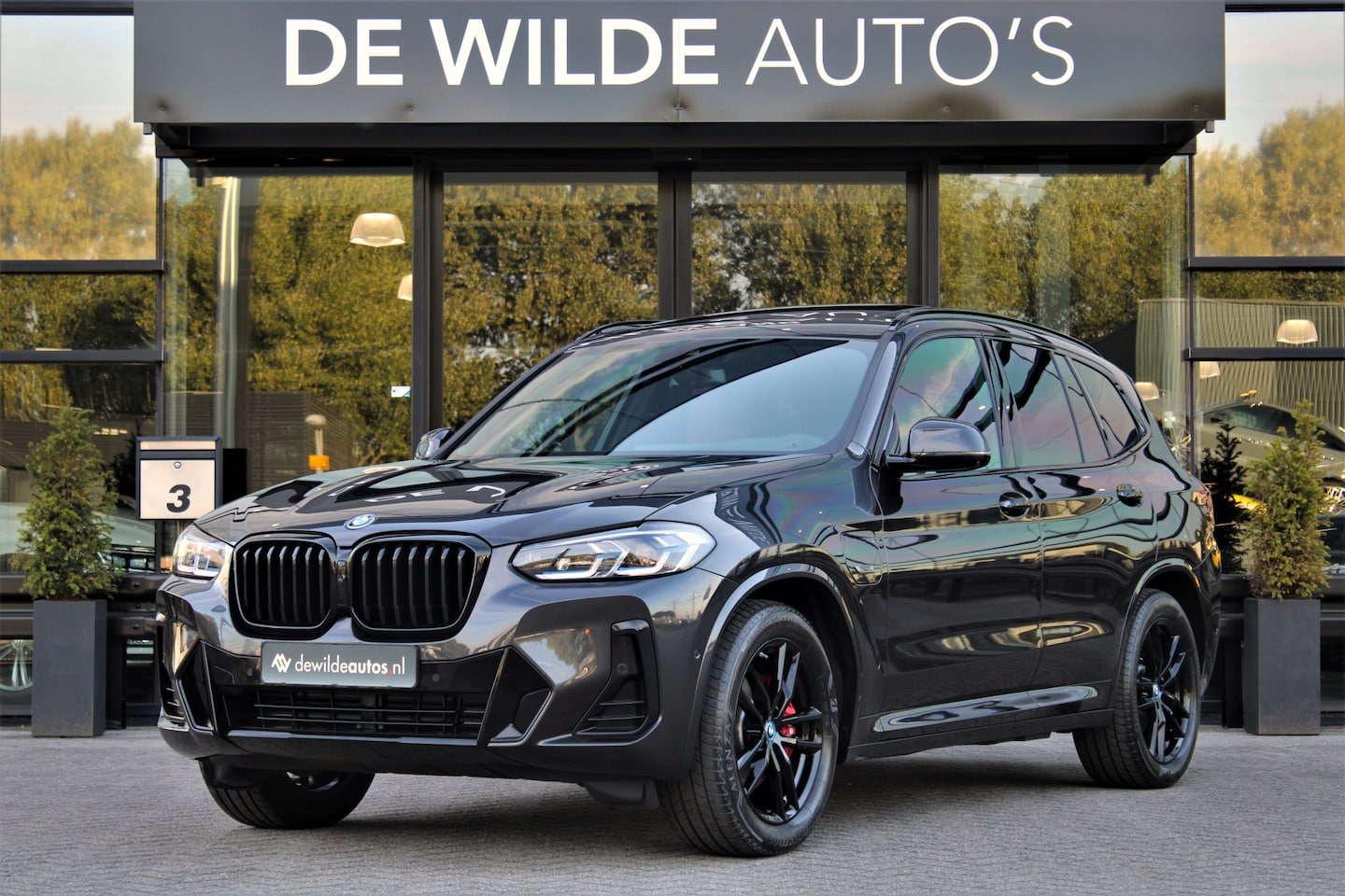 BMW X3 - xDrive30e M-sport 292pk Pano Memory Laser Head-up Carbon 360-camera - AutoWereld.nl