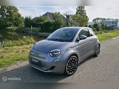Fiat 500 - ICON 42 kWh / Luxe / Camera / Navi / Lane assist