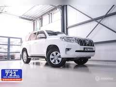 Toyota Land Cruiser - 2.7 Dual VVT-i 4WD 160 pk Benzine | Grijs kenteken | Camera | LED | Stoelverwarming | BTW