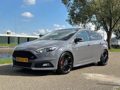 Ford Focus - 2.0 ST | Recaro | NAP | Org. NL Auto