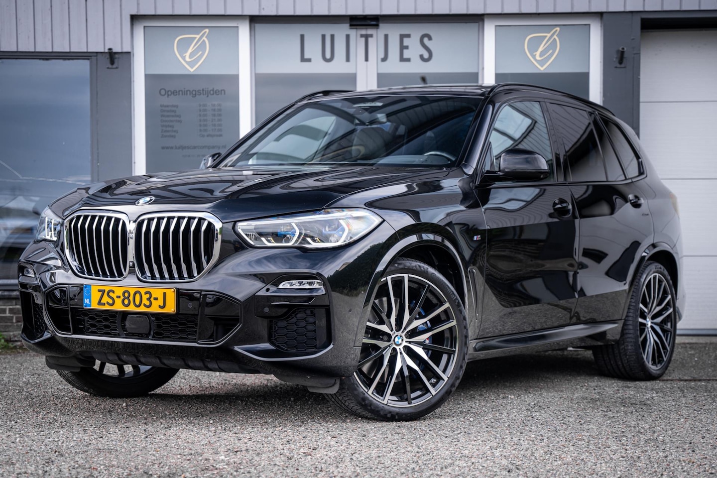 BMW X5 - XDrive40i High Executive M-Sport I Pano I 4-wielbesturing I H&K I Luchtvering I Trekhaak I - AutoWereld.nl