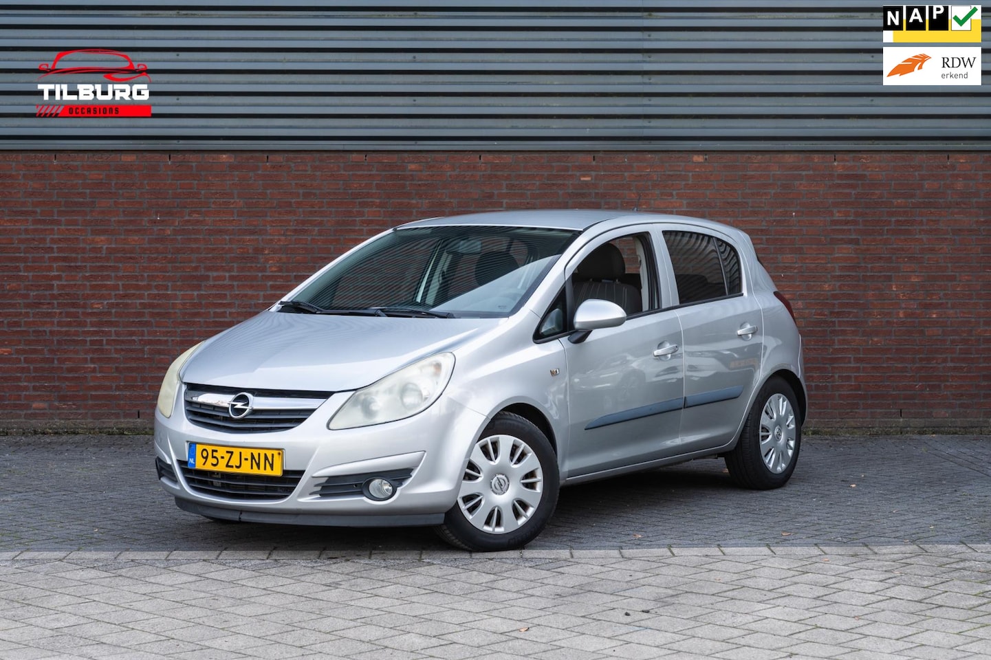 Opel Corsa - 1.2-16V Enjoy Nieuwe distributieketting !! - AutoWereld.nl