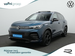 Volkswagen Tiguan - 1.5 eHybrid 272 pk DSG R-Line Edition | Panoramadak | Trekhaak | Adaptief onderstel | Stuu