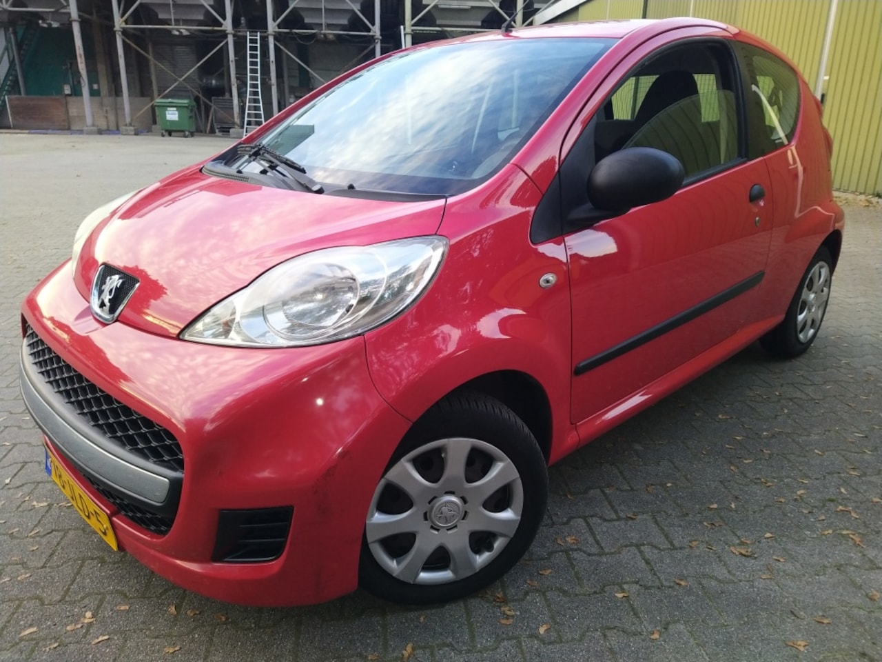 Peugeot 107 - 1.0-12V XR 1.0-12V XR - AutoWereld.nl