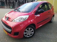 Peugeot 107 - 1.0-12V XR