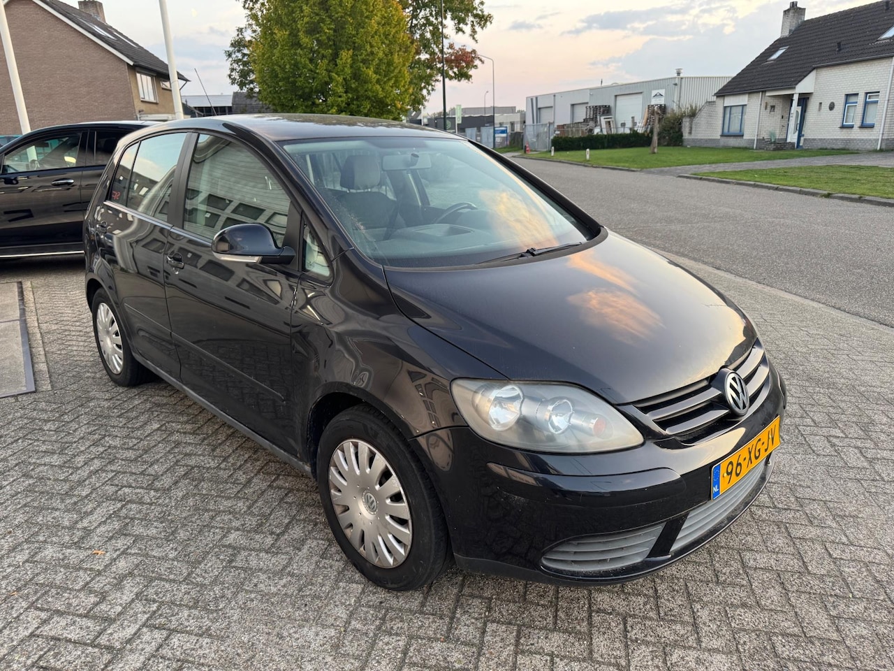 Volkswagen Golf Plus - 1.6 Optive 3 Airco EXPORT - AutoWereld.nl