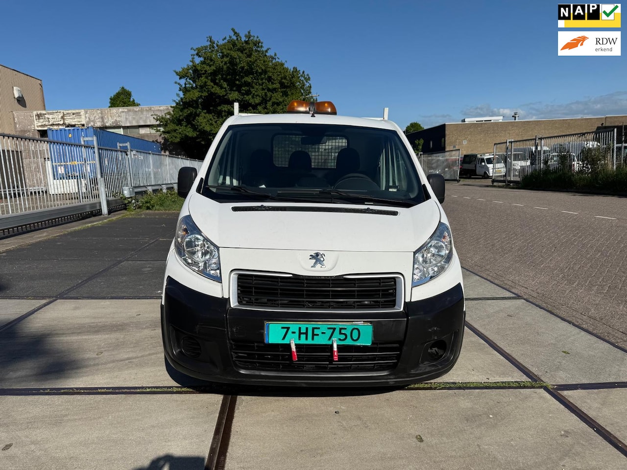 Peugeot Expert - 229 2.0 HDI L2 229 2.0 HDI L2 - AutoWereld.nl