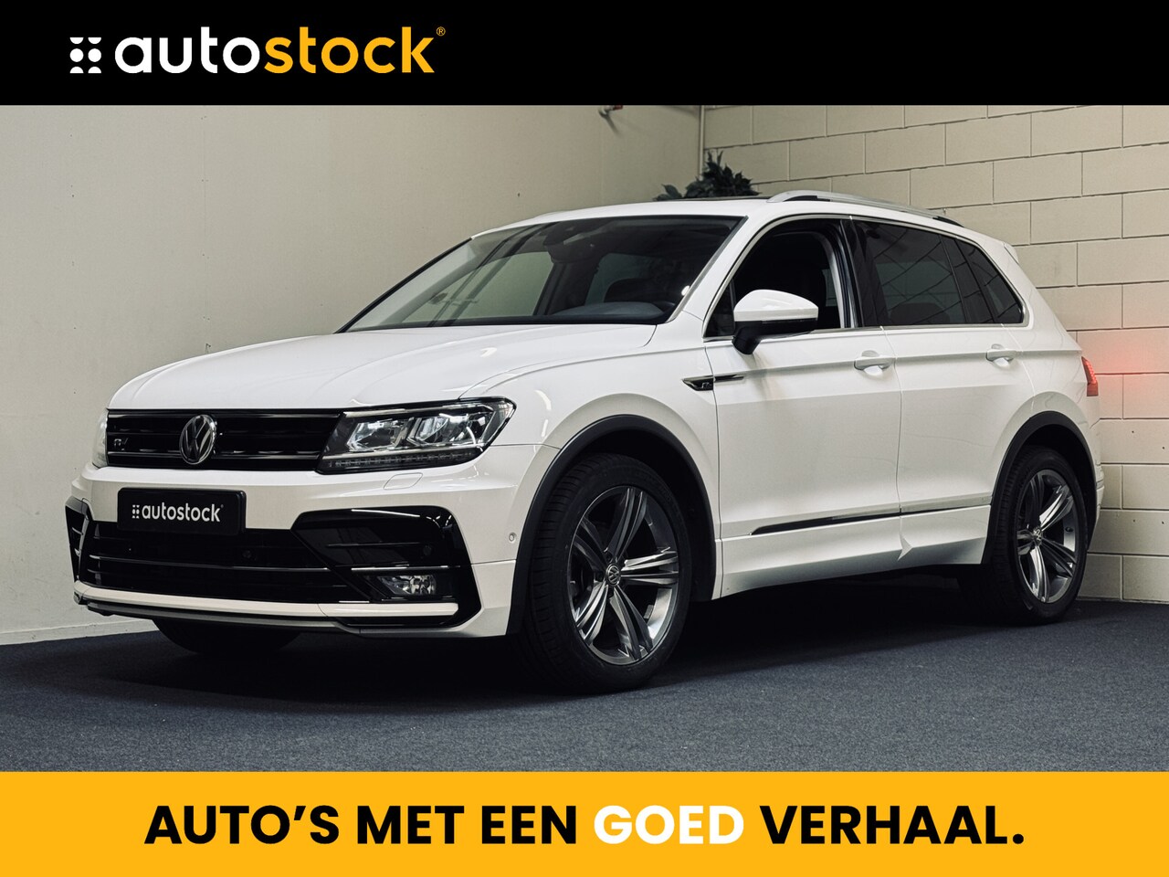 Volkswagen Tiguan - 1.5 TSI ACT Highline R-Line | Panorama | Leder | Trekhaak - AutoWereld.nl