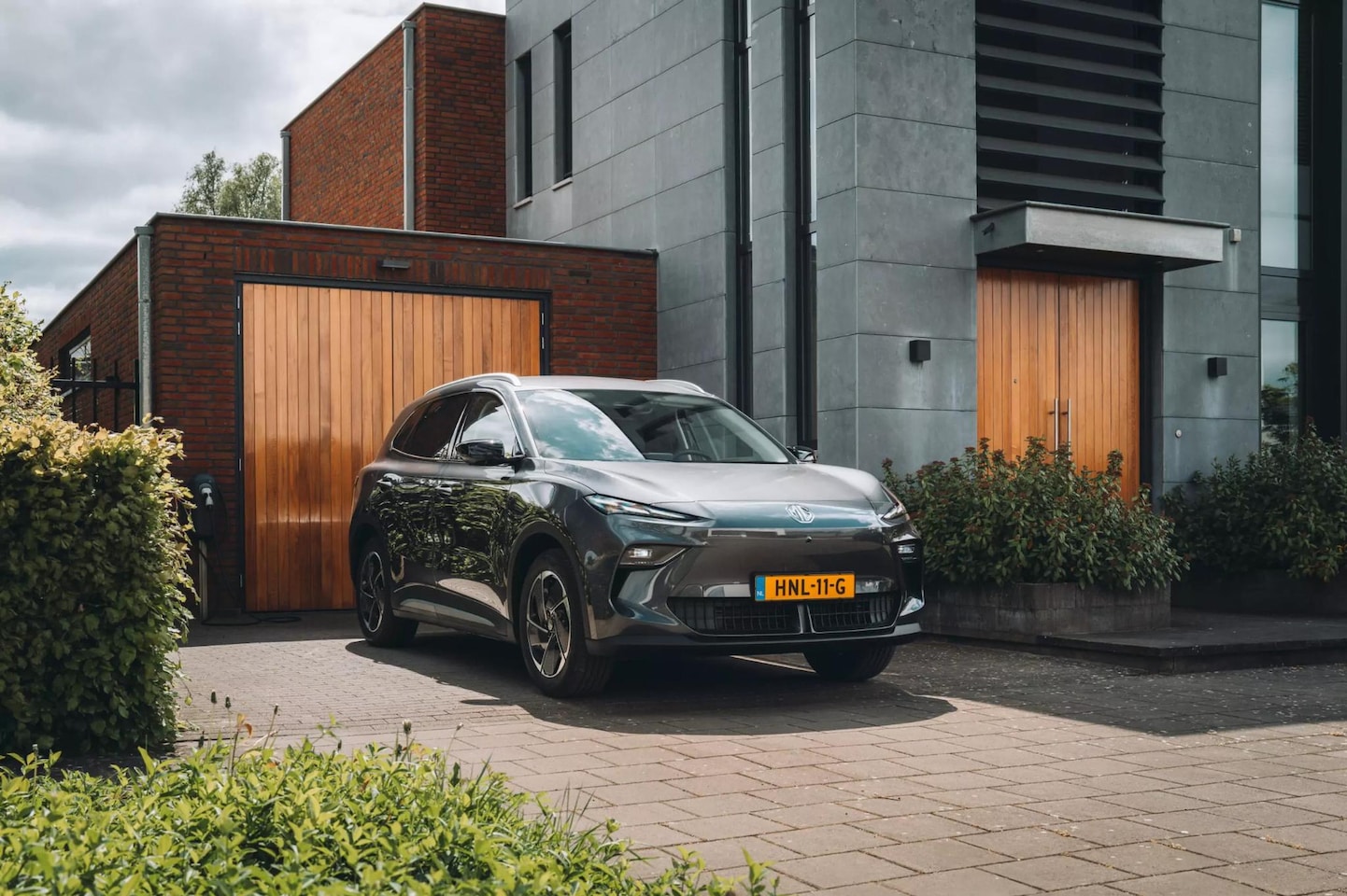 MG MGS5 EV - Luxury 64 kWh | Elektrische stoelen | Stoel/stuur-verwarming | 360 Camera | Elektrische ac - AutoWereld.nl