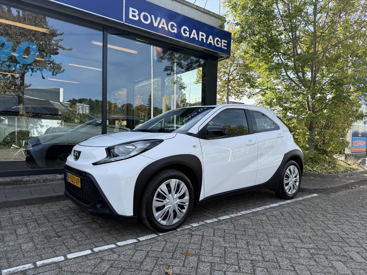 Toyota Aygo X - 1.0 VVT-i MT play 1.0 VVT-i MT Play - AutoWereld.nl