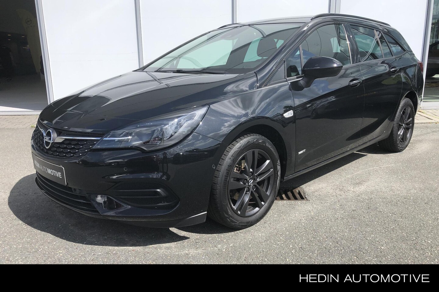 Opel Astra Sports Tourer - 1.2 110PK Design & Tech | Trekhaak | Navigatie | Camera | Parkeersensoren | LMV | Climate - AutoWereld.nl