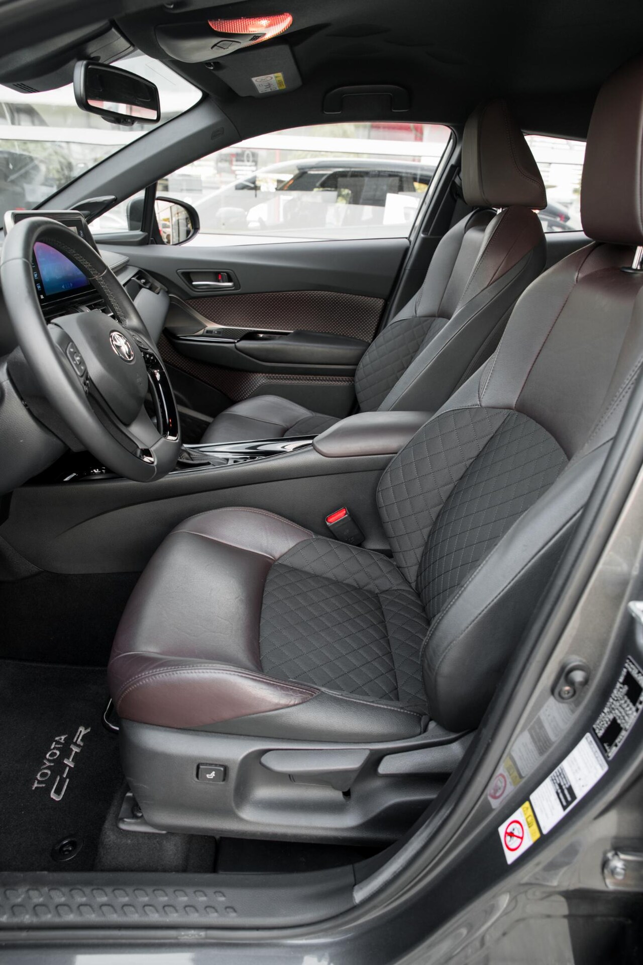 Toyota C-HR - 1.8 Hybrid Executive 1.8 Hybrid Executive - AutoWereld.nl
