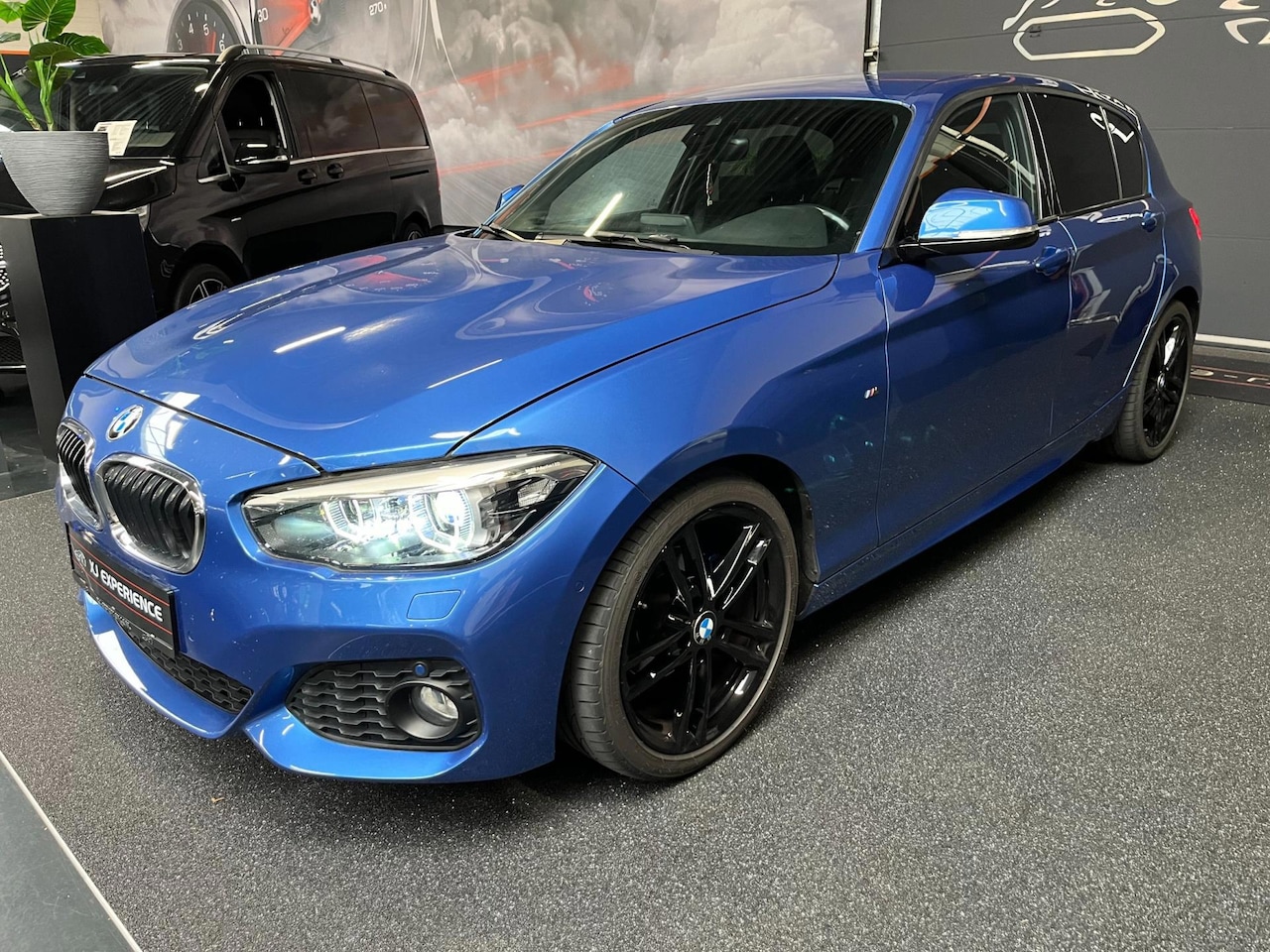 BMW 1-serie - 118i Edition M Sport Shadow High Executive 118i Edition M Sport Shadow High Executive - AutoWereld.nl