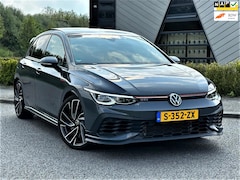 Volkswagen Golf - 2.0 TSI GTI Clubsport Automaat | Pano | Navi | Stuurverwarming | 300 PK |