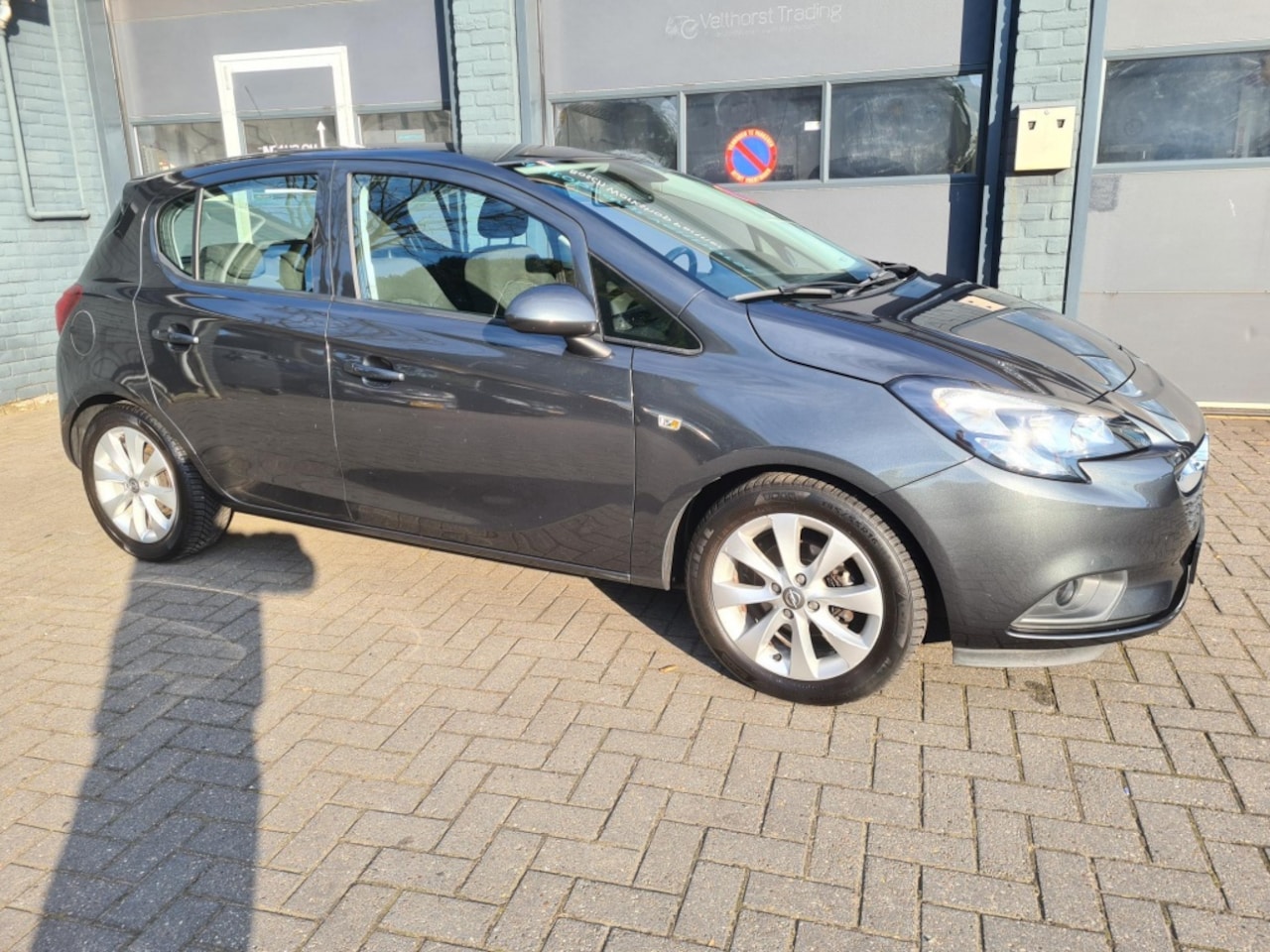 Opel Corsa - 1.4 Favourite Carplay/Android Auto - AutoWereld.nl