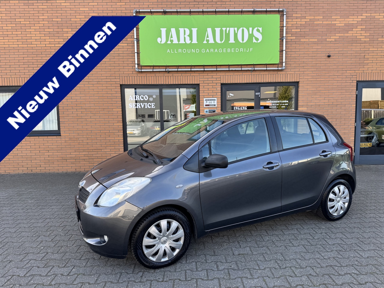 Toyota Yaris - 1.3 VVTi Sol MMT Automaat ! - AutoWereld.nl