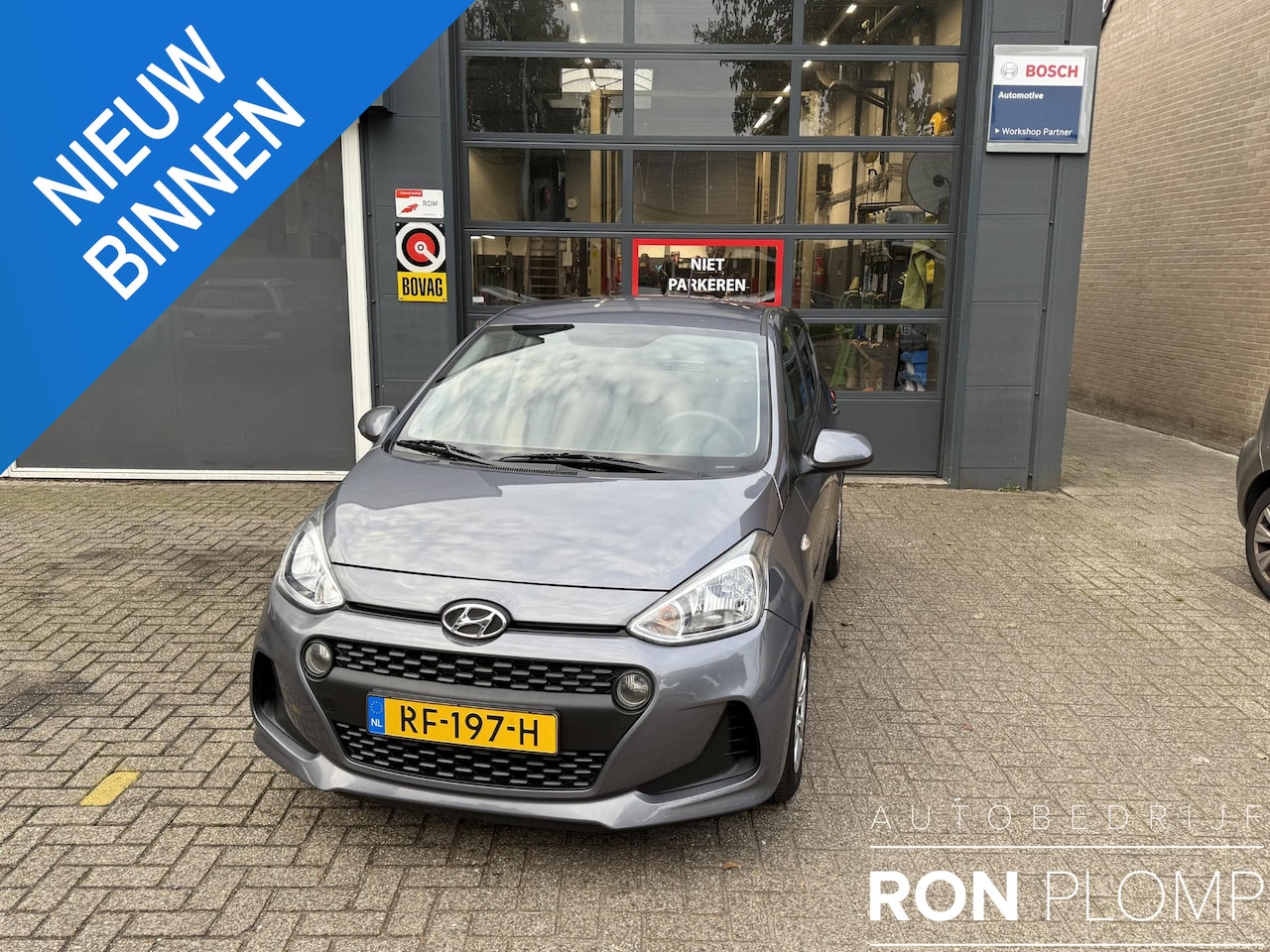 Hyundai i10 - 1.0i Comfort / Airco/ Cruise/ Bluetooth/ Elektrische ramen/ LED/ Trekhaak - AutoWereld.nl