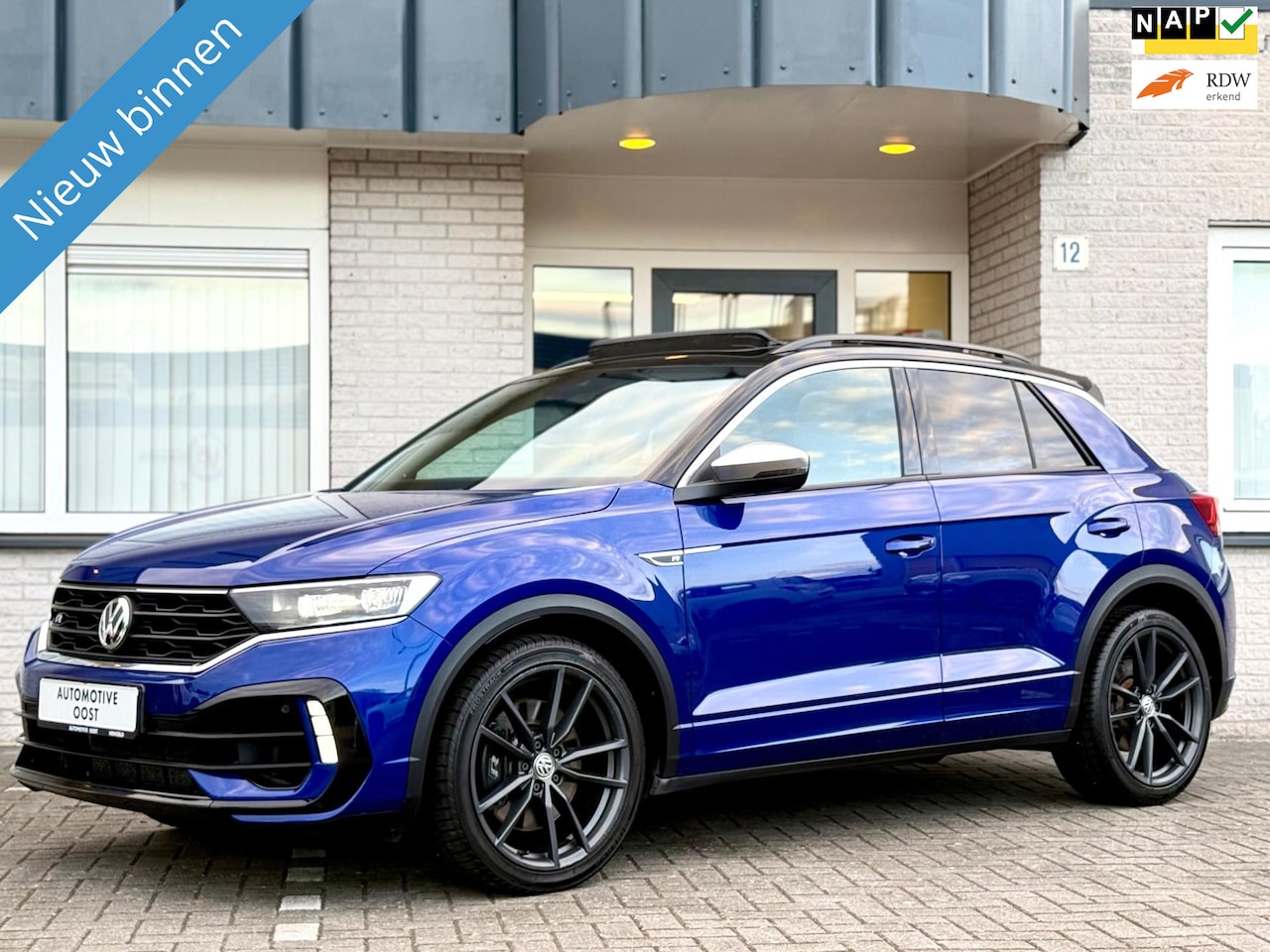 Volkswagen T-Roc - R 4Motion 300PK!|Pano|AK|ACC!! - AutoWereld.nl