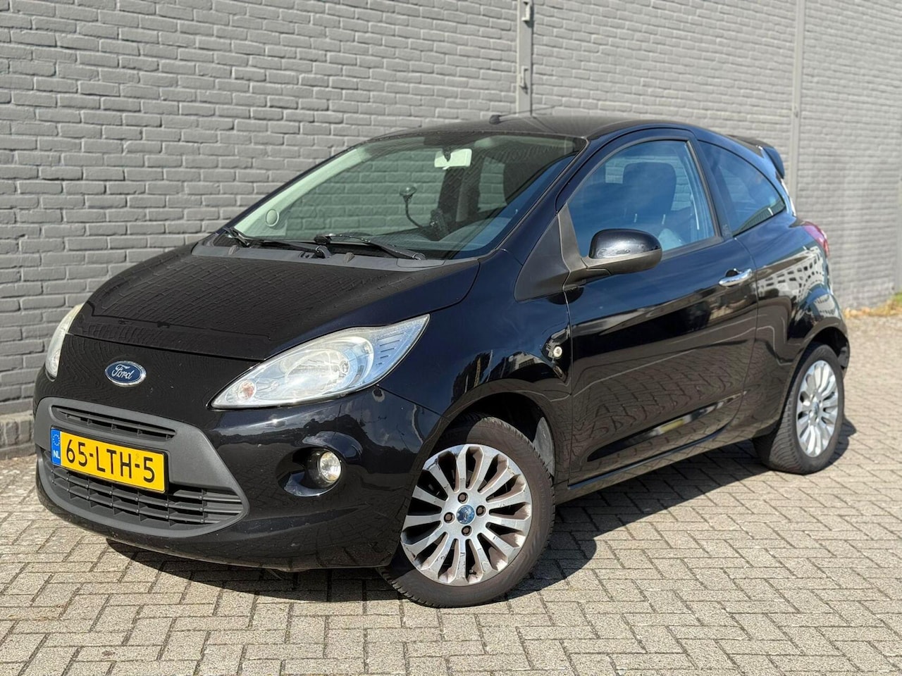 Ford Ka - 1.2 Titanium X AIRCO NAP 2XSLEU MET.LAK LM.VELG - AutoWereld.nl