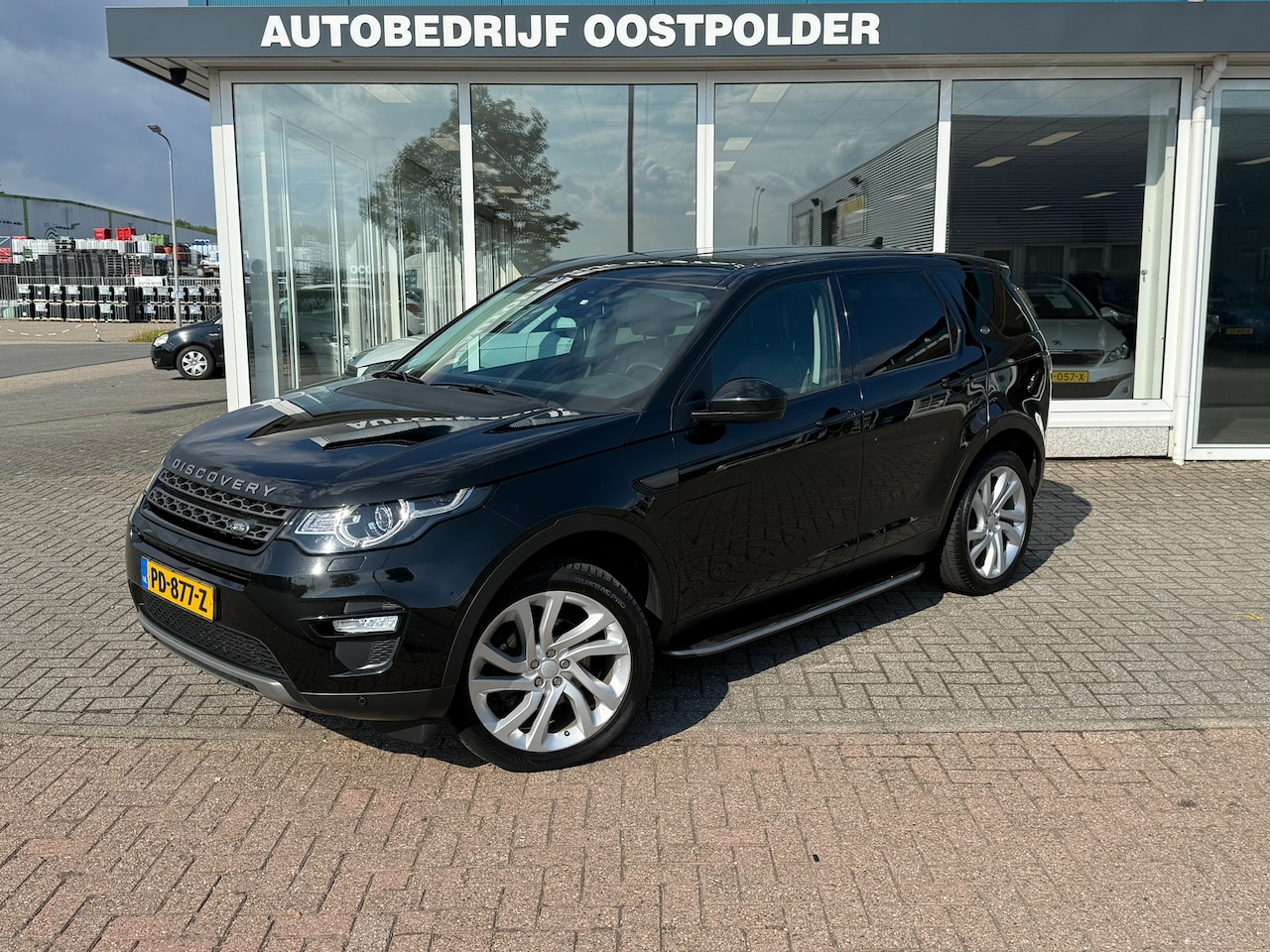 Land Rover Discovery Sport - 2.0 TD4 SE 7p 2.0 TD4 SE 7p. - AutoWereld.nl