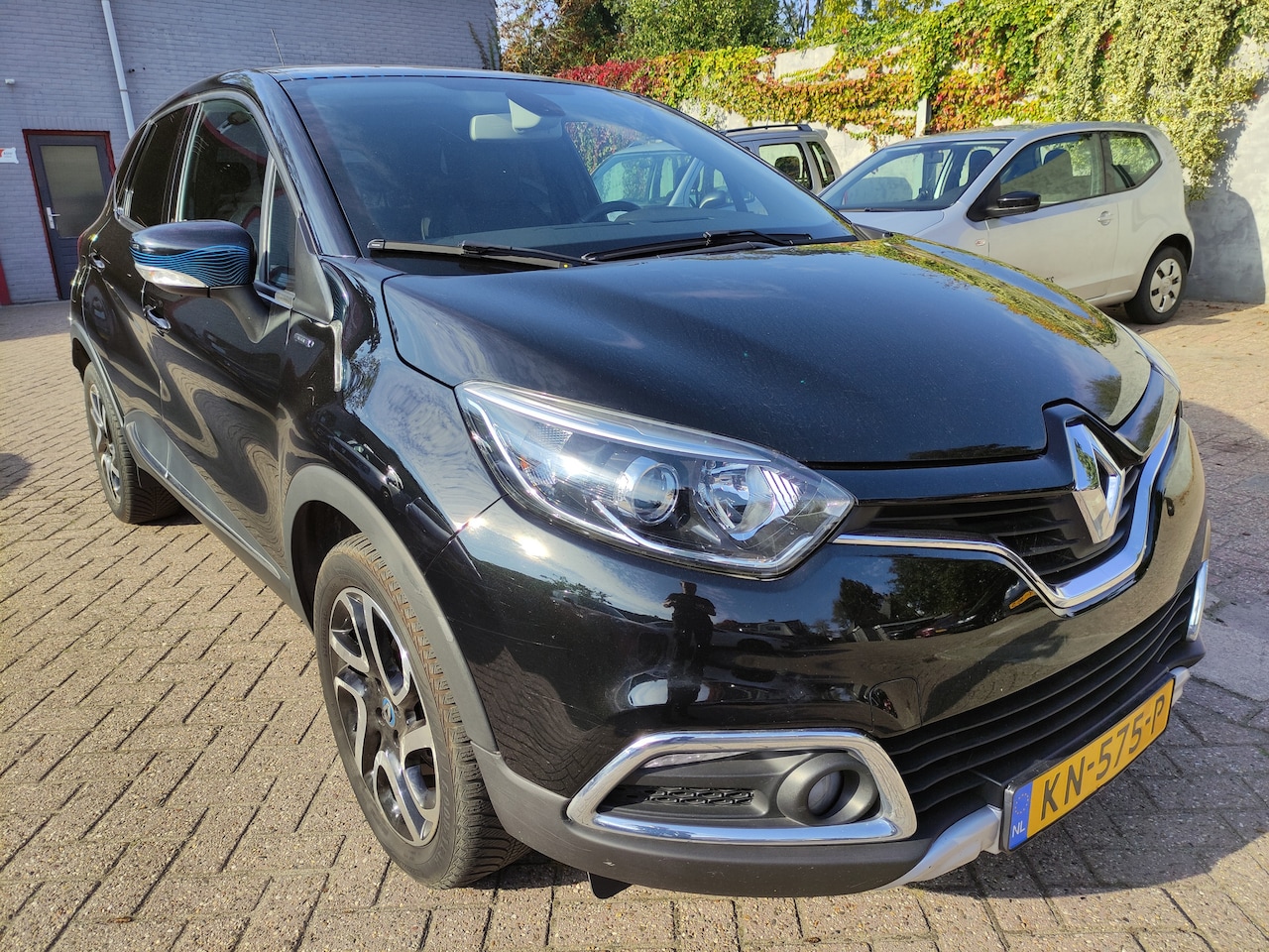 Renault Captur - TCe 90 Série Signature Wave, 1e eigenaar, Trekhaak - AutoWereld.nl