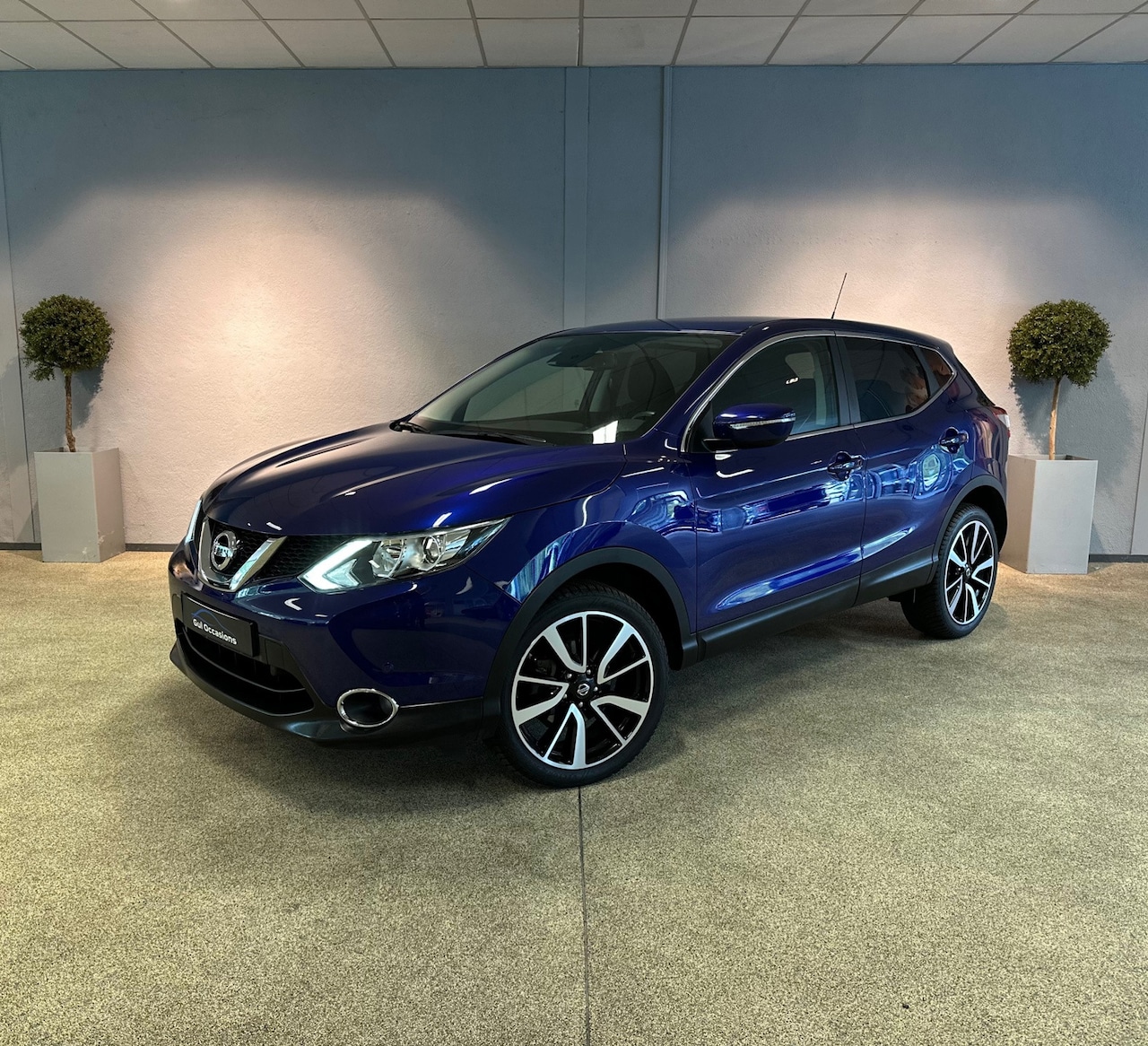 Nissan Qashqai - 1.2 Premier Edition - Camera - Navi - Stoelverwarming - Cruise - AutoWereld.nl