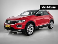 Volkswagen T-Roc - 1.5 TSI Sport | CAMERA | NAVIGATIE | ELEKTRISCHE ACHTERKLEP | STOELVERWARMING