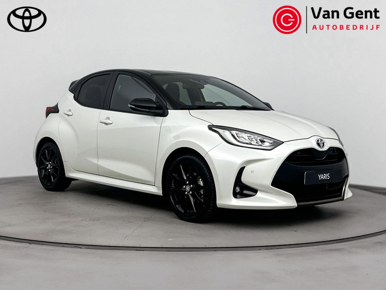 Toyota Yaris - 1.5 Hybrid Executive Heads up display| Voorstoelen verwarmd| Dode hoek detectie| Apple car - AutoWereld.nl