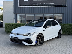 Volkswagen Golf - 8 R R20 2.0 TSI 320pk 4Motion DSG / Aut. Leder Akrapovic Panoramadak 19dkm
